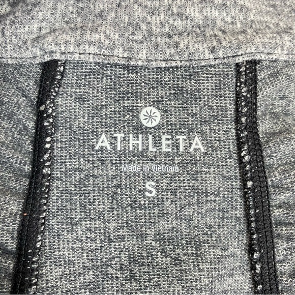 Athleta Pull Over Half Zip Womens Size S Olompali Gray Thumbholes Heathered Top - Picture 12 of 14